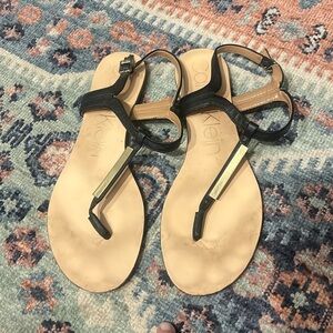 Size 10 Calvin Klein Tstrap sandal